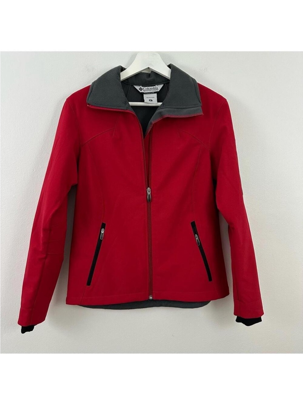 Columbia Women’s Titanium Red Zip Up Jacket Size S